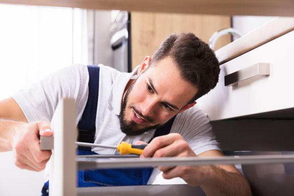Cabinet Drawer Installation in Magnolia